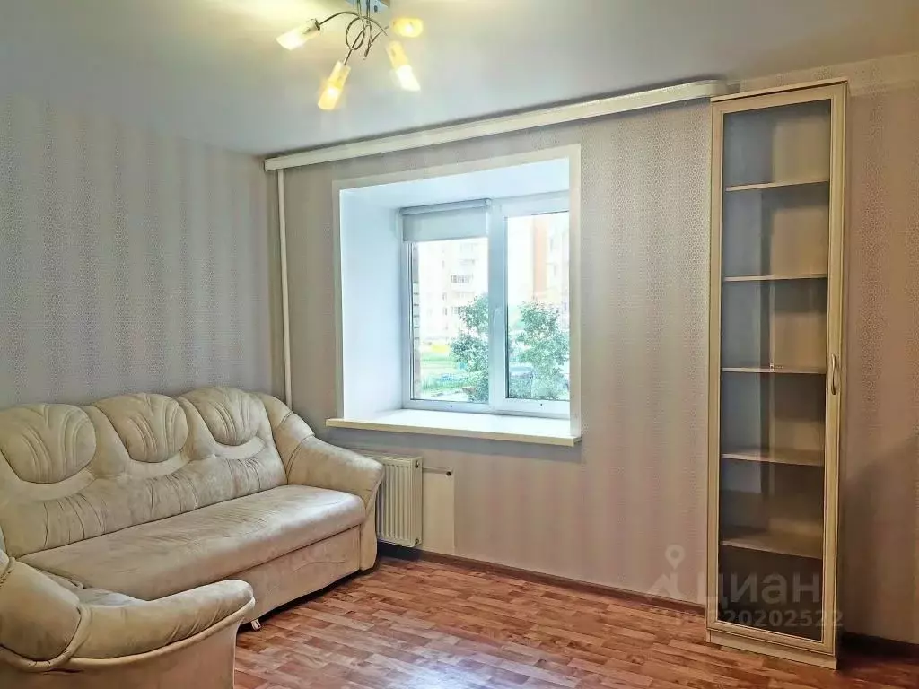 1-к кв. Омская область, Омск Светловская ул., 10 (32.1 м) - Фото 0