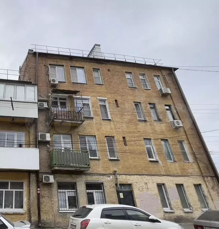 Комната 16 м в 3-к., 4/4 эт. - Фото 1