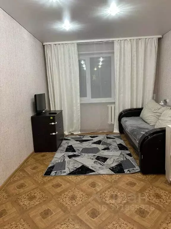 2-к кв. Челябинская область, Усть-Катав 2-й мкр, 29 (46.0 м) - Фото 1