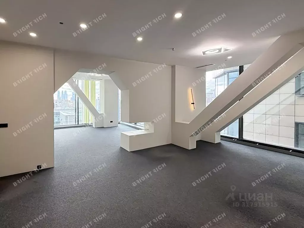Офис в Москва 2-я Брестская ул., 6 (100 м) - Фото 0