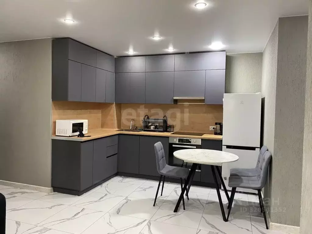 2-к кв. Курганская область, Курган ул. Коли Мяготина, 181 (80.7 м) - Фото 1