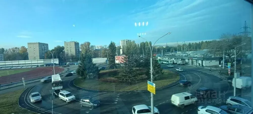 Помещение свободного назначения в Саратовская область, Саратов просп. ... - Фото 1