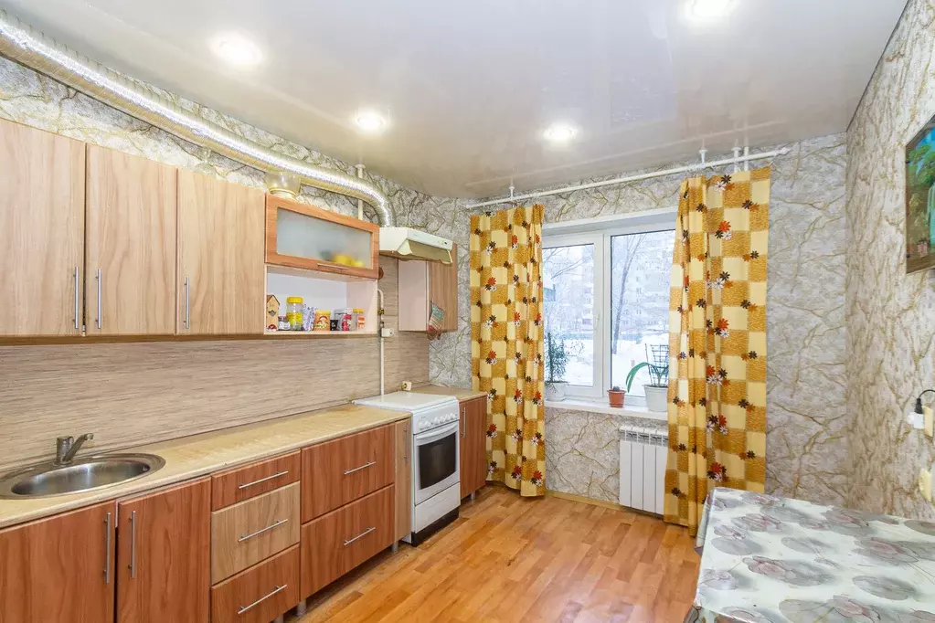 Продаётся 3-к квартира, 64 м - Фото 0
