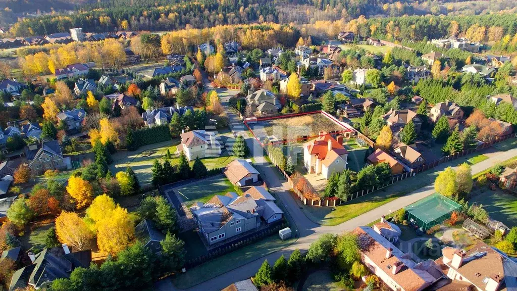 Участок в Московская область, Истра городской округ, д. Веледниково . - Фото 0