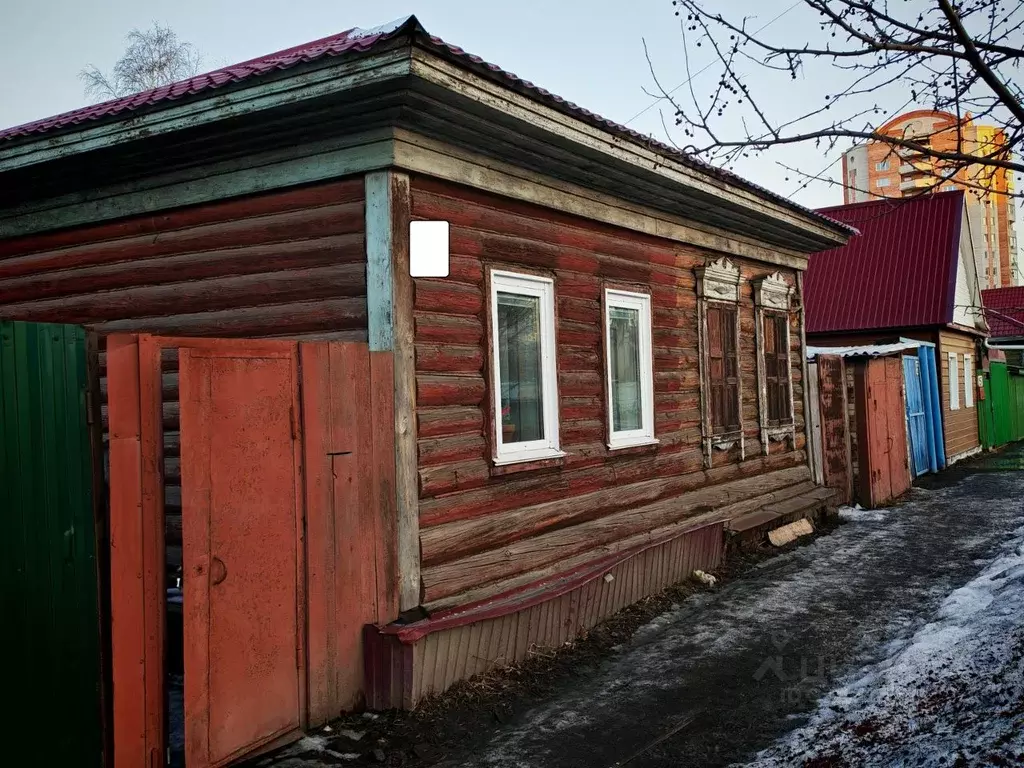 Дом в Омская область, Омск ул. 20-я Линия, 155 (35 м) - Фото 1