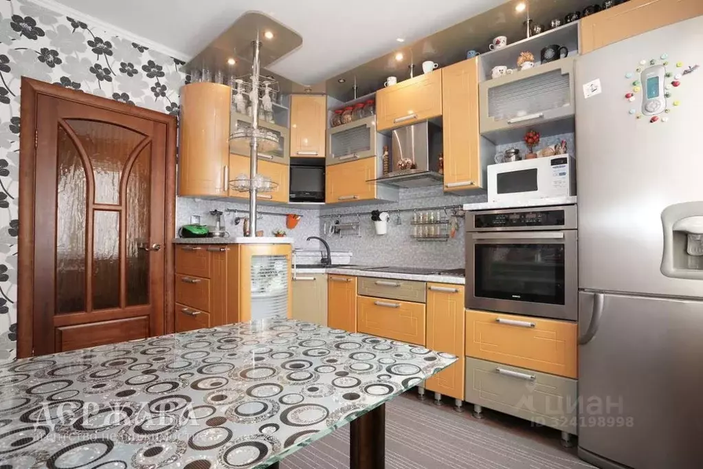 3-к кв. Белгородская область, Старый Оскол Северный мкр, 6 (72.0 м) - Фото 1