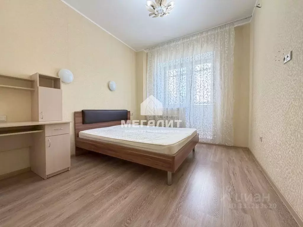 2-к кв. Татарстан, Казань ул. Адоратского, 1а (64.6 м) - Фото 1