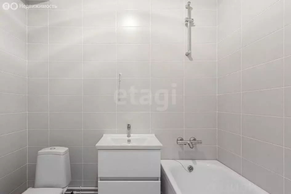 1-комнатная квартира: деревня Новосаратовка, улица Первых, 4к7 (39.6 ... - Фото 1