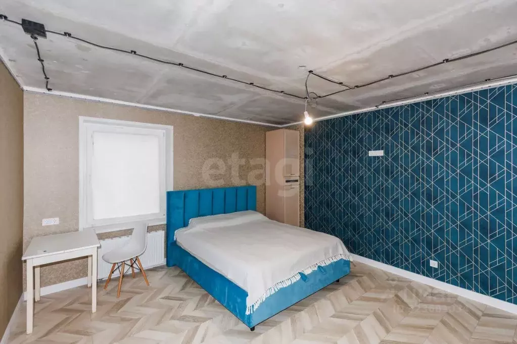 3-к кв. Удмуртия, Ижевск ул. Холмогорова, 113 (93.47 м) - Фото 1