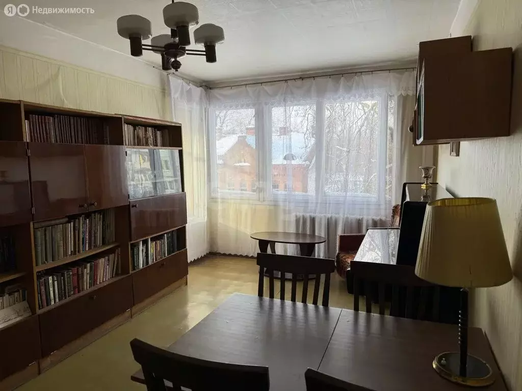 3-комнатная квартира: Псков, исторический район Завеличье, Мирная ... - Фото 2