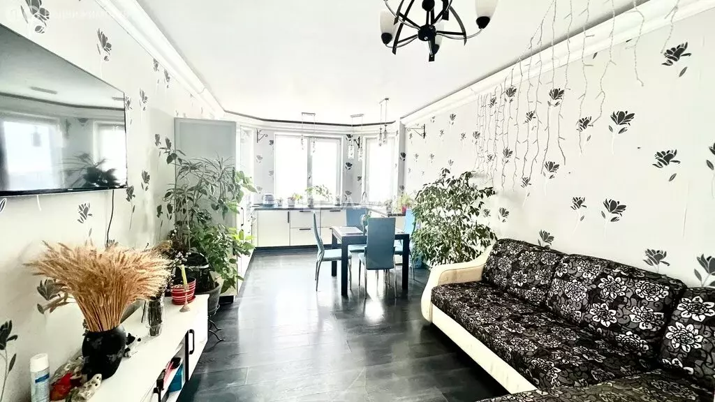 2-комнатная квартира: Нижний Новгород, улица Родионова, 165к2 (67.2 м) - Фото 1