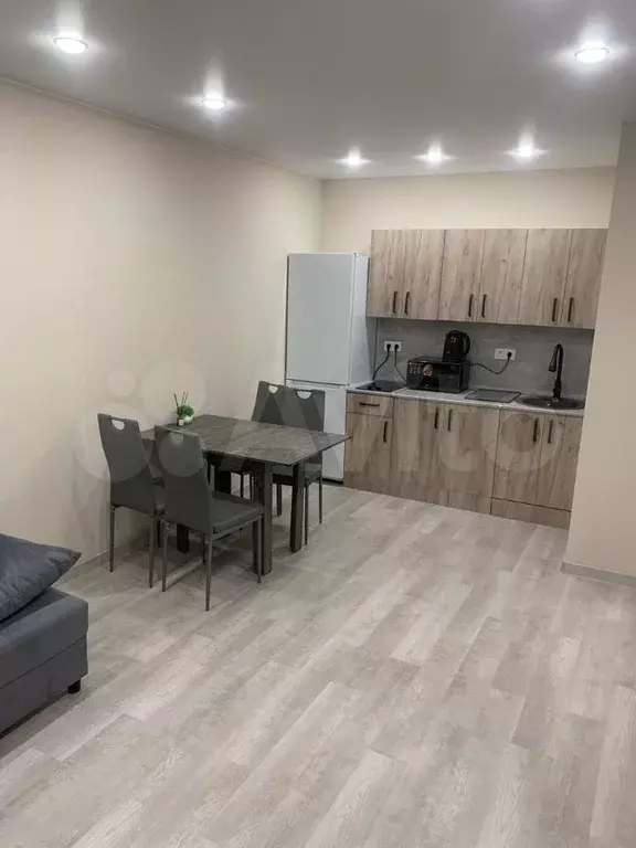 1-к. квартира, 40 м, 6/17 эт. - Фото 0
