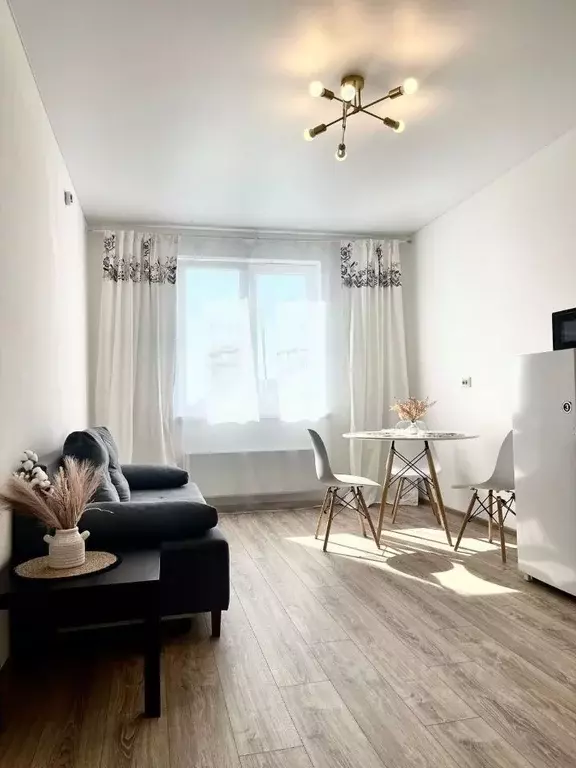 2-к кв. Свердловская область, Екатеринбург ул. Краснолесья, 108 (57.0 ... - Фото 1