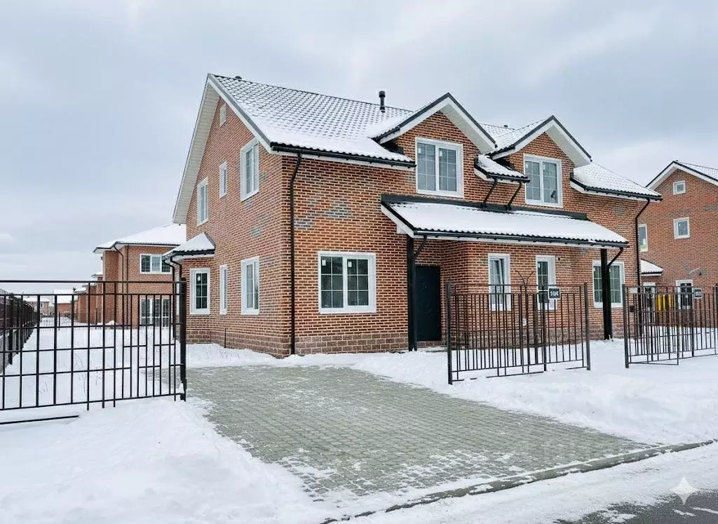 Таунхаус в Ленинградская область, Всеволожский район, Агалатовское ... - Фото 1