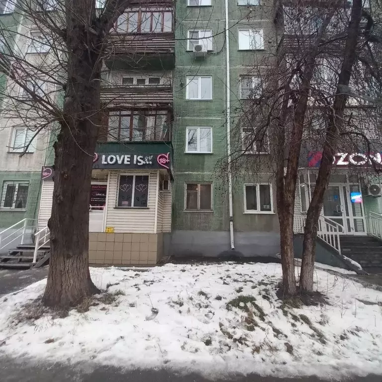 3-к кв. Алтайский край, Барнаул Молодежная ул., 12 (58.1 м) - Фото 1