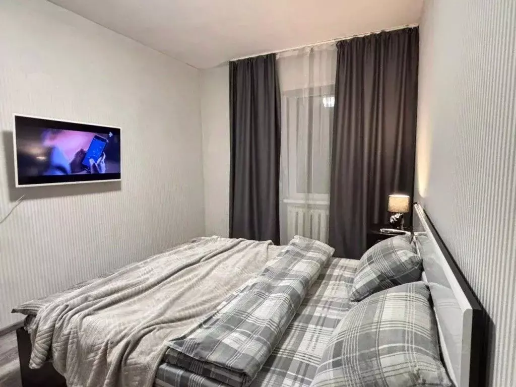 2-к кв. Омская область, Омск ул. Лукашевича, 10 (50.0 м) - Фото 1