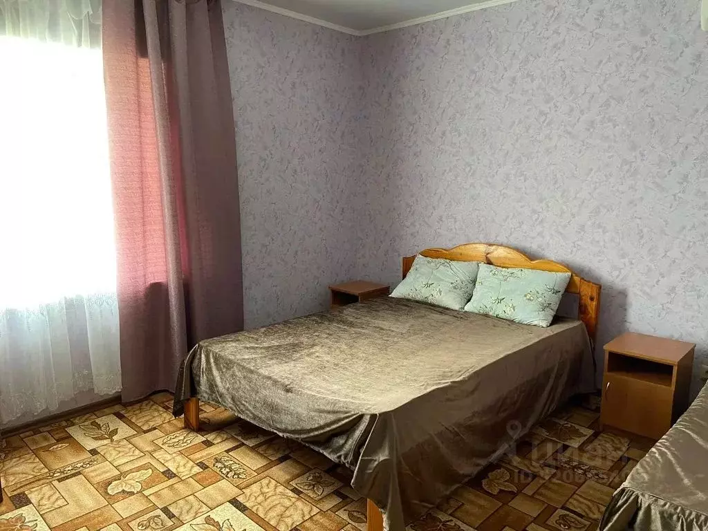 Комната Крым, Евпатория городской округ, Заозерное пгт ул. Морская, 10 - Фото 0