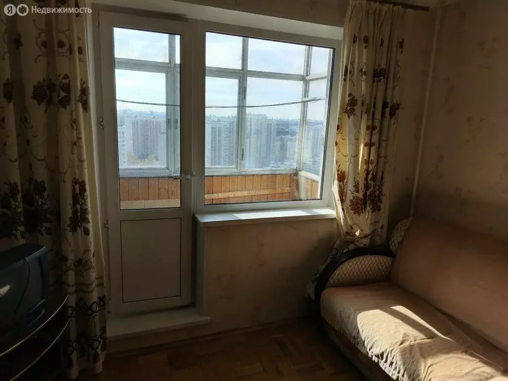1-комнатная квартира: Москва, Барвихинская улица, 4к1с4 (40 м) - Фото 0
