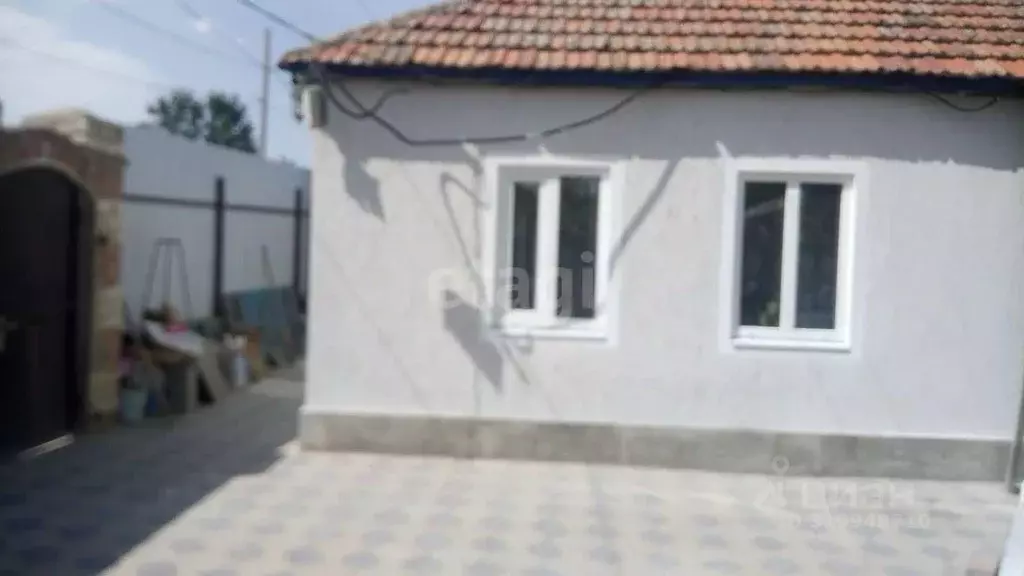 Дом в Ставропольский край, Светлоград г. Петровский муниципальный ... - Фото 1