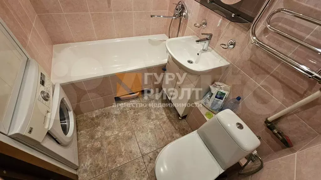 2-к. квартира, 50 м, 1/10 эт. - Фото 0