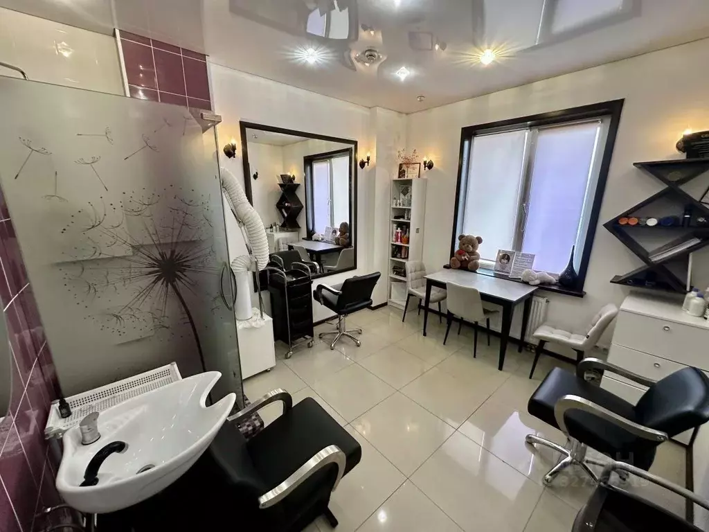 Помещение свободного назначения в Хабаровский край, Хабаровск ул. ... - Фото 2