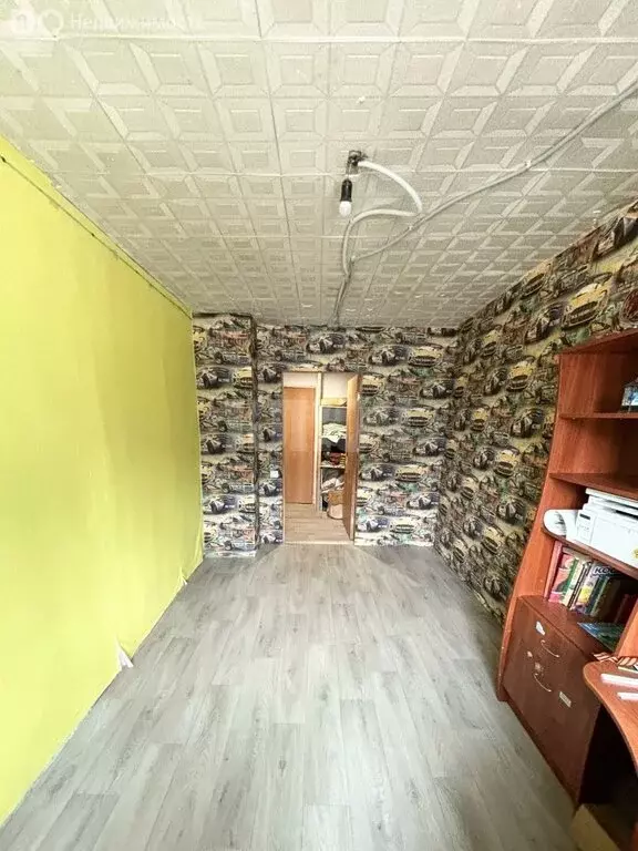 3-комнатная квартира: Сокол, улица Калинина, 3 (44 м) - Фото 0