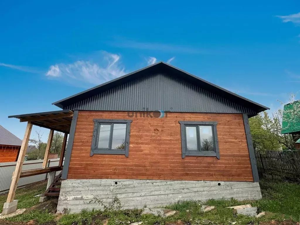 Дом в Башкортостан, Уфа № 38 ОСТ ОАО УМПО КС, 323 (100 м) - Фото 0