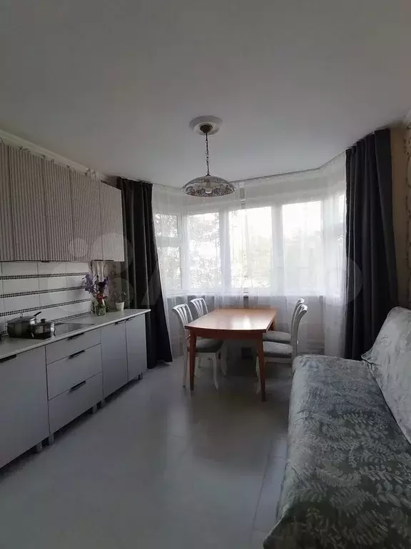 2-к. квартира, 70 м, 3/17 эт. - Фото 0