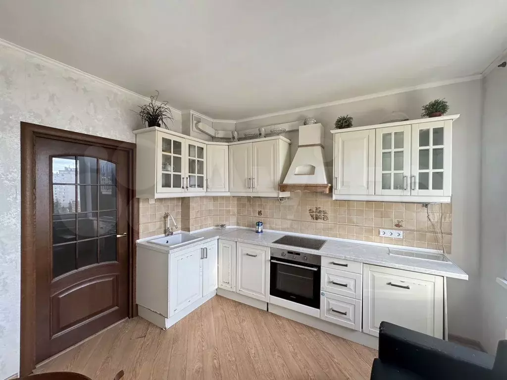 3-к. квартира, 84 м, 6/10 эт. - Фото 0