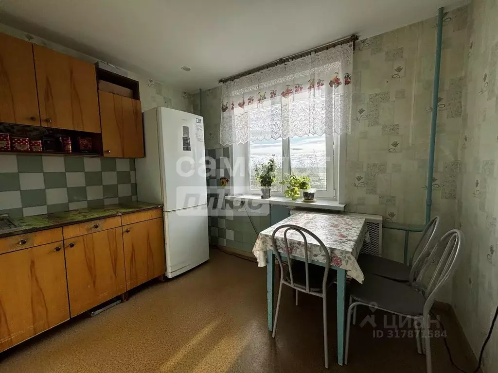 2-к кв. Коми, Сыктывкар Строитель мкр, ул. Эжвинская, 3 (54.0 м) - Фото 1