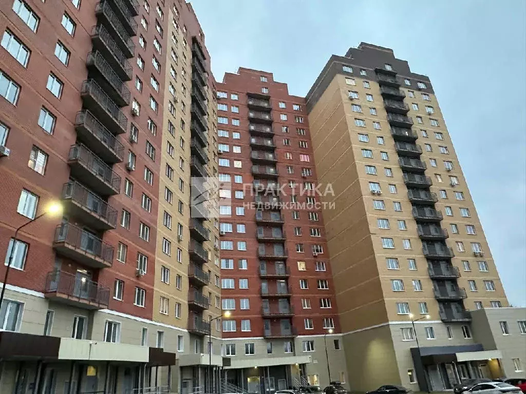 Продается 3-комнатная квартира - Фото 2