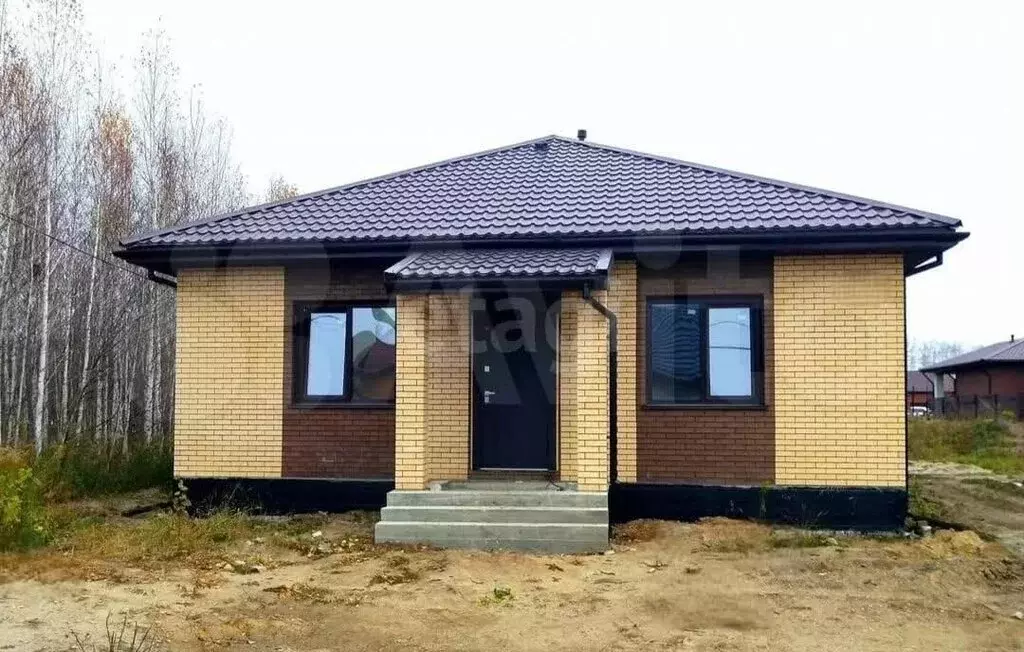 Дом в Октябрьский, Заречная улица (85 м) - Фото 0