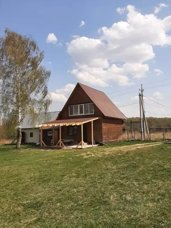 Дом в Калужская область, Боровский район, Совьяки с/пос, д. Атрепьево  ... - Фото 0