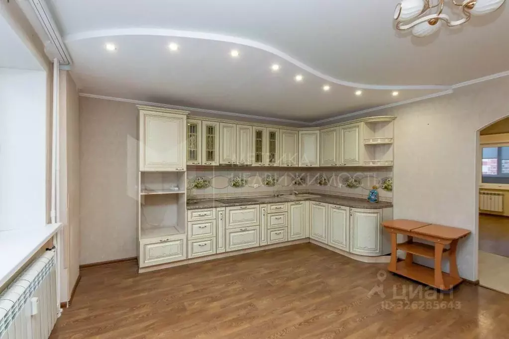 2-к кв. Тюменская область, Тюмень ул. Андрея Бушуева, 6 (52.3 м) - Фото 0