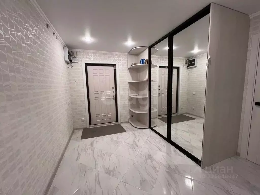 2-к кв. Тюменская область, Тюмень ул. Николая Никитина, 4к1 (67.2 м) - Фото 1