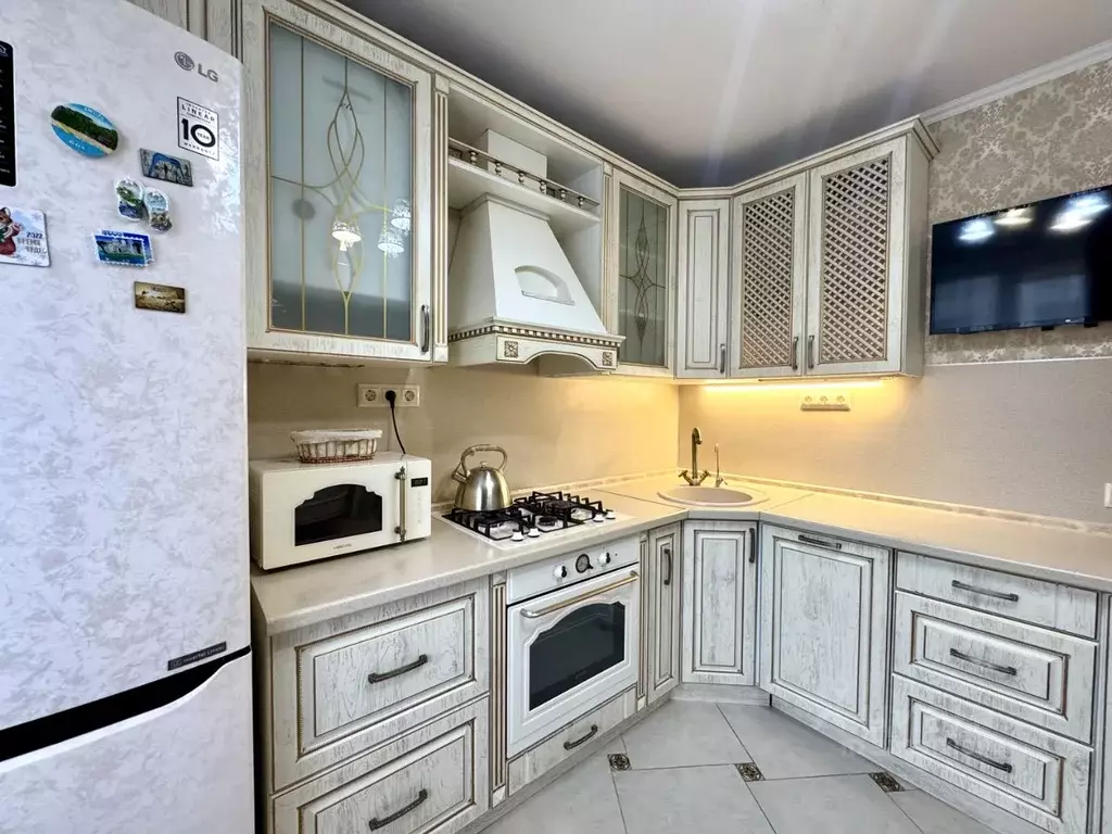2-к кв. Калужская область, Калуга ул. Петра Тарасова, 19 (49.0 м) - Фото 2
