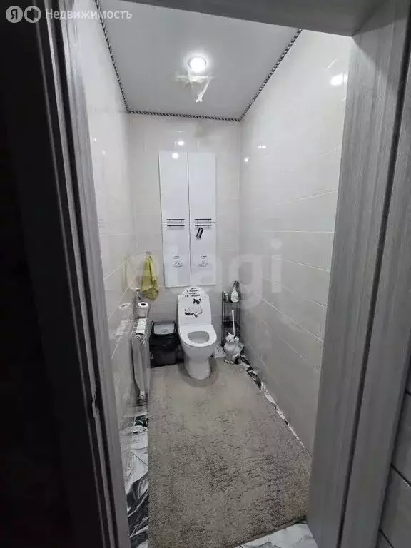 Дом в городское поселение посёлок Октябрьский, рабочий посёлок ... - Фото 1