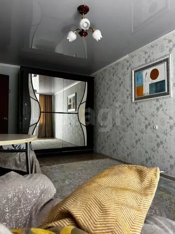 1-к кв. Белгородская область, Белгород ул. Есенина, 40 (33.7 м) - Фото 0