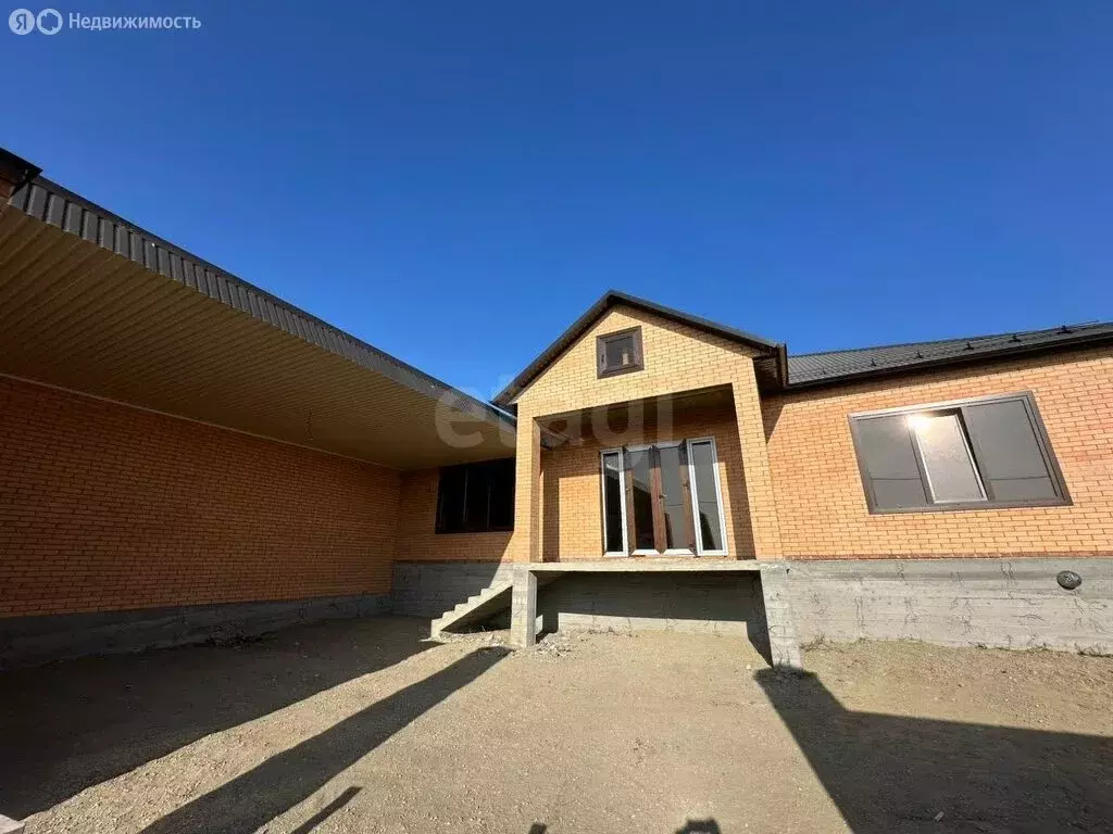 Дом в Назрань, Кировская улица (170 м) - Фото 2