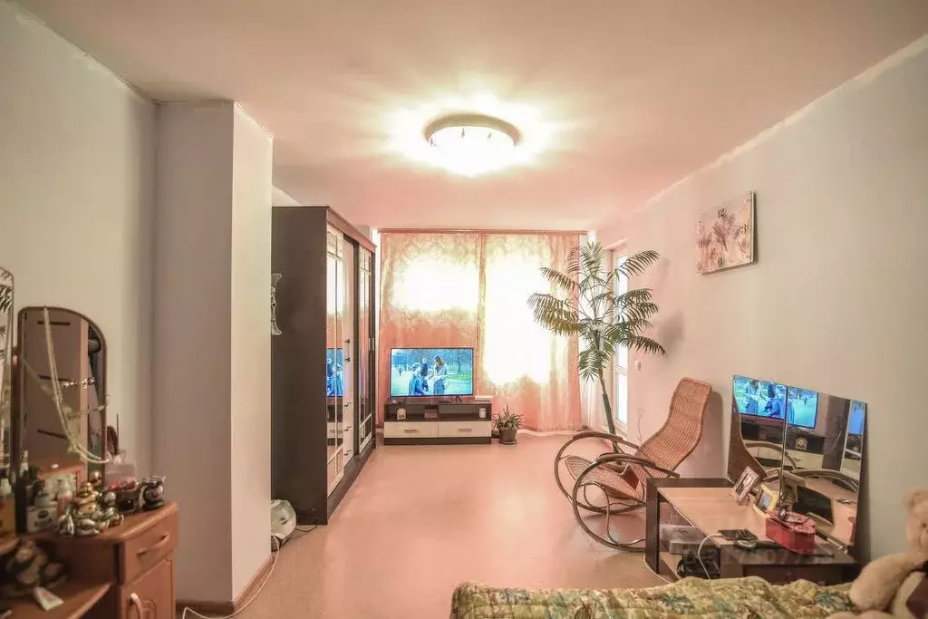 2-к кв. Сахалинская область, Южно-Сахалинск Крайняя ул., 37 (66.4 м) - Фото 1