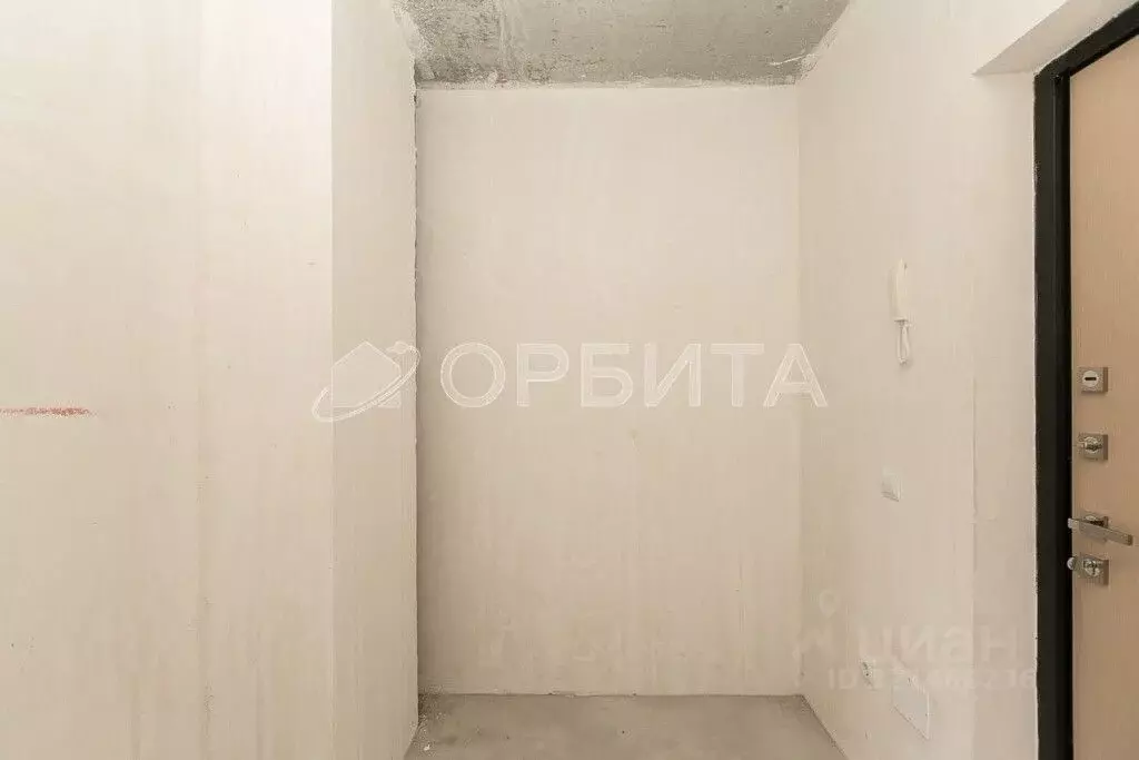 Студия Тюменская область, Тюмень Рощино мкр, ул. Александра ... - Фото 1