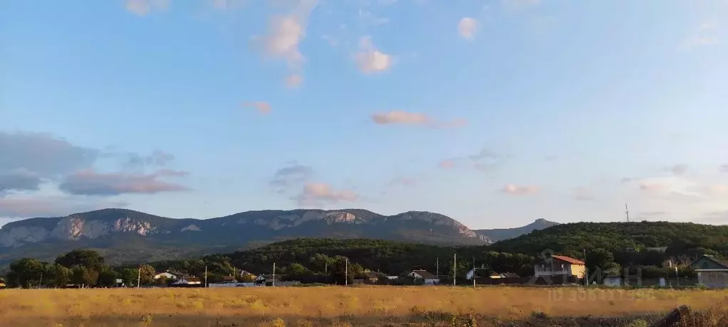 дом в крым, бахчисарайский район, голубинское с/пос, с. аромат ул. . - Фото 1