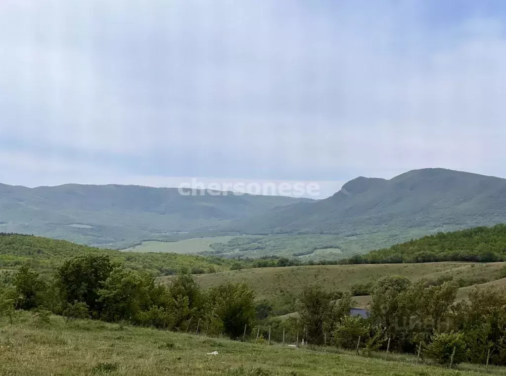 Участок в Крым, Бахчисарайский район, Голубинское с/пос, с. ... - Фото 1