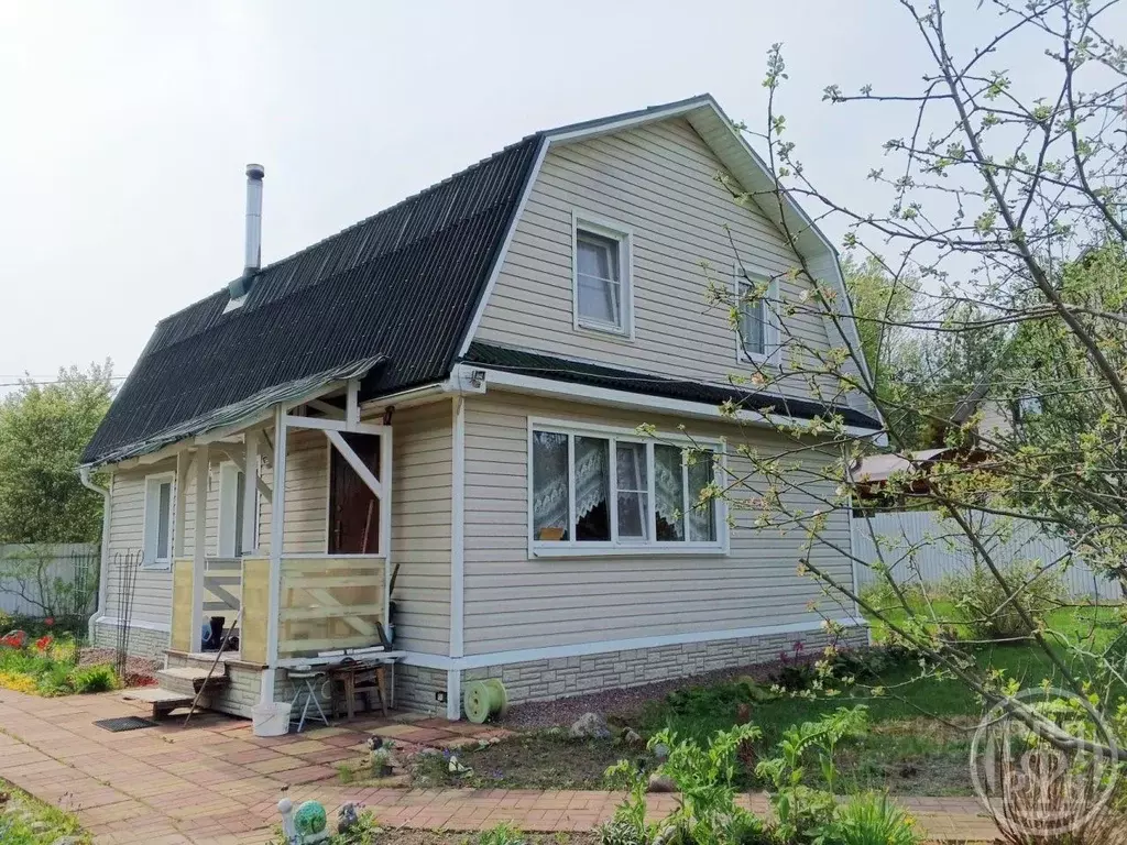Дом в Ленинградская область, Выборгский район, Рощинское городское ... - Фото 2