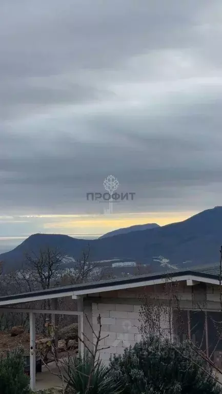 Участок в Крым, Алушта муниципальный округ, с. Лучистое ул. Шоссейная, ... - Фото 1