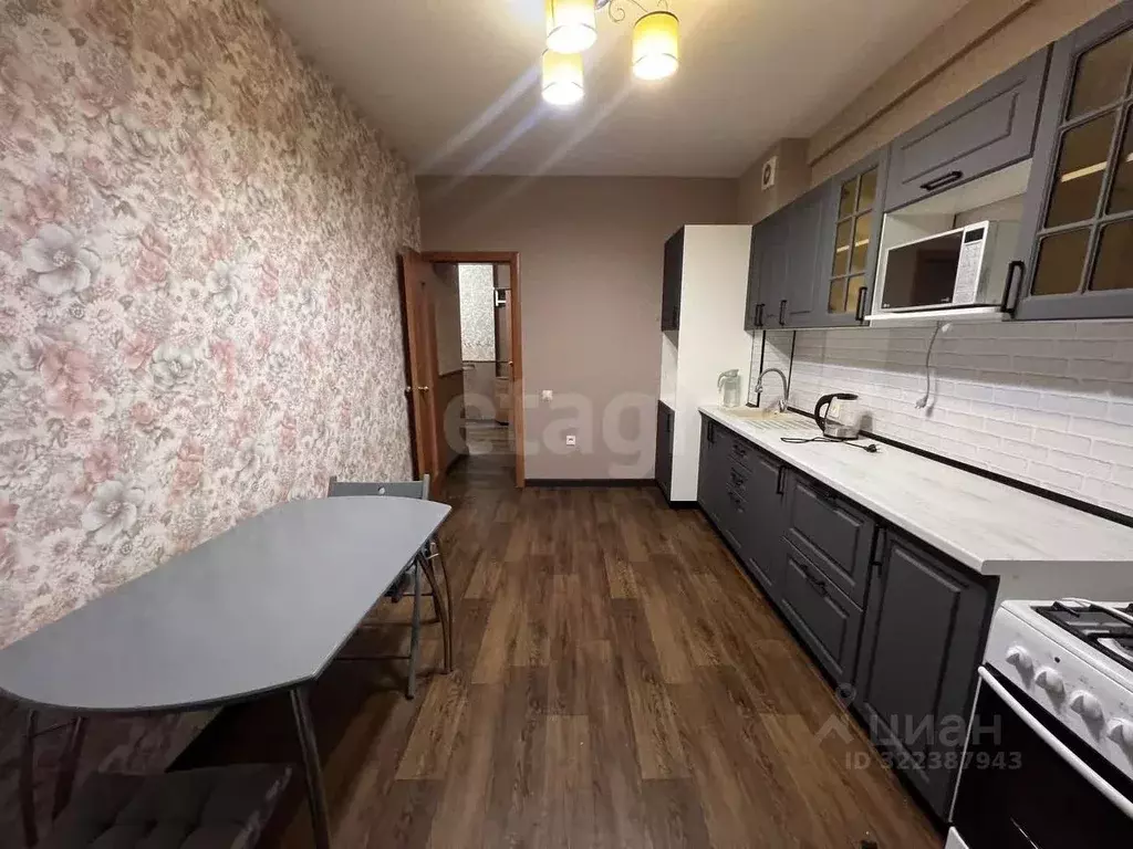 2-к кв. Ямало-Ненецкий АО, Новый Уренгой просп. Губкина, 26 (64.0 м) - Фото 1