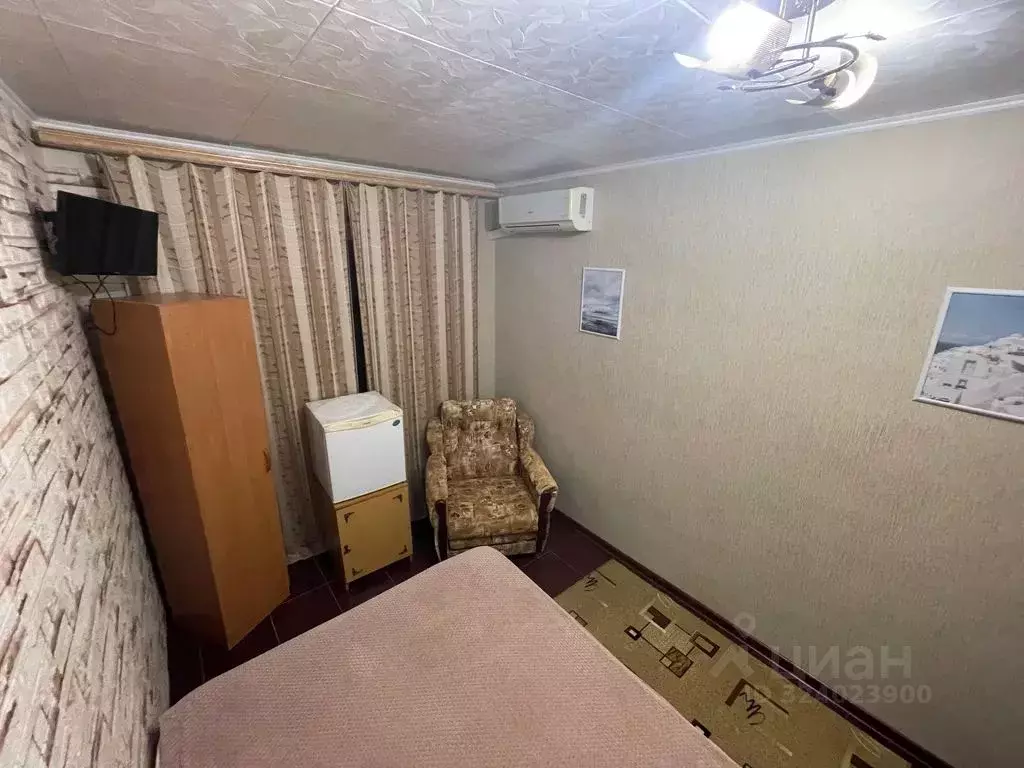 Комната Краснодарский край, Сочи Лазаревское жилрайон, ул. Победы, 340 - Фото 1