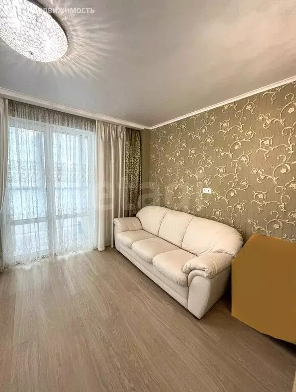 2-комнатная квартира: Саратов, улица имени А.Н. Радищева, 4/6 (62 м) - Фото 1