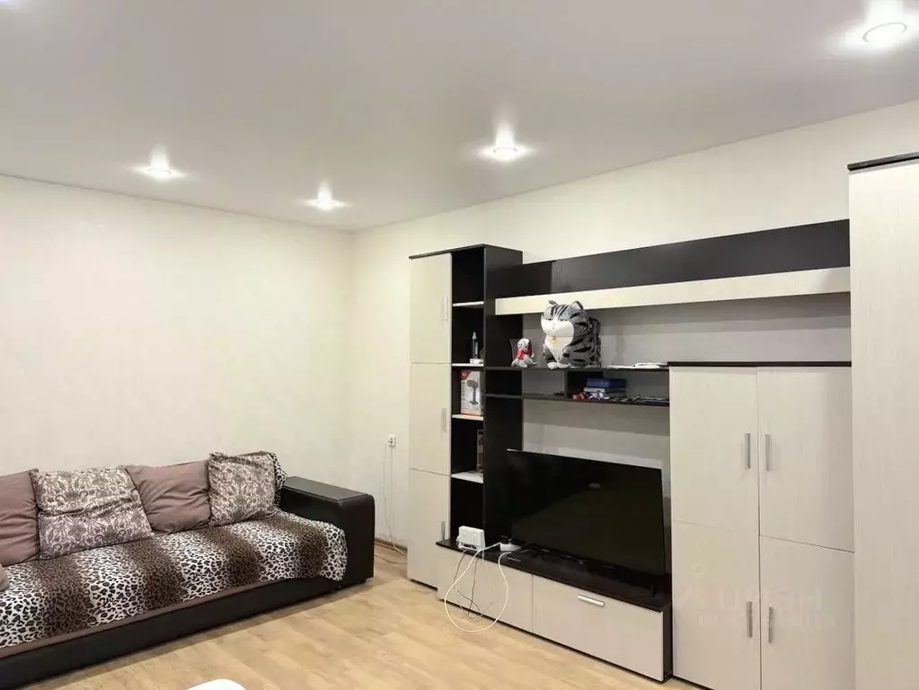 1-к кв. Пензенская область, Пенза ул. Ворошилова, 11 (43.0 м) - Фото 2