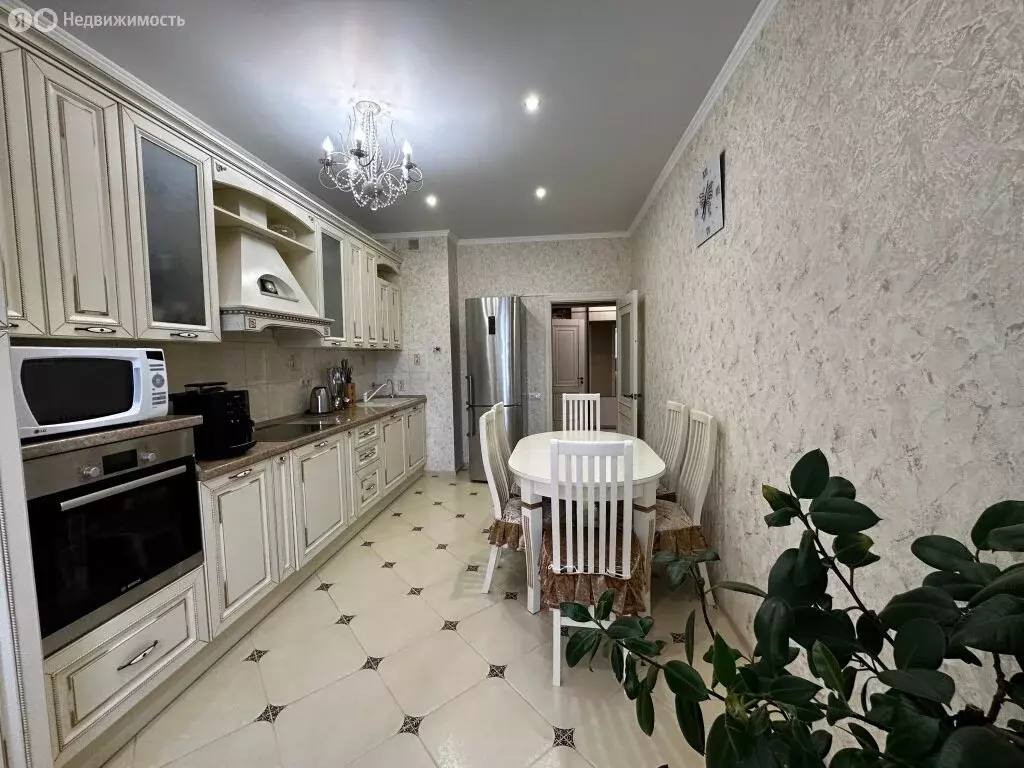 2-комнатная квартира: село Кабардинка, улица Мира, 15Б (64.7 м) - Фото 1